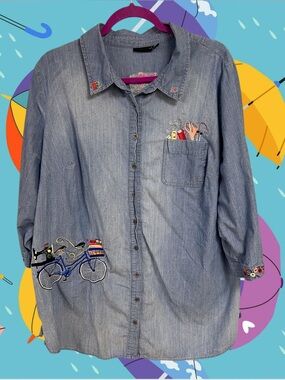 Vtg a.n.a A New Approach women’s embroidered sewing materials denim button up